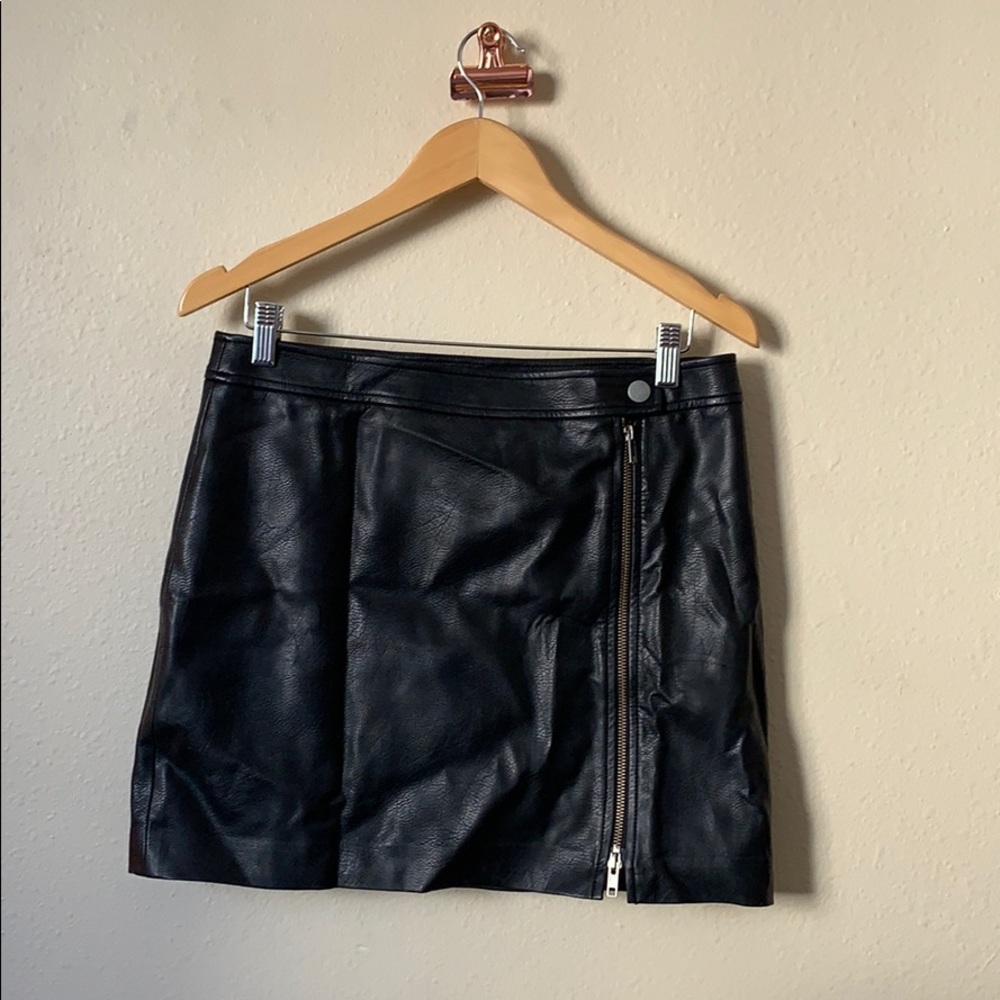 Faux leather black skirt